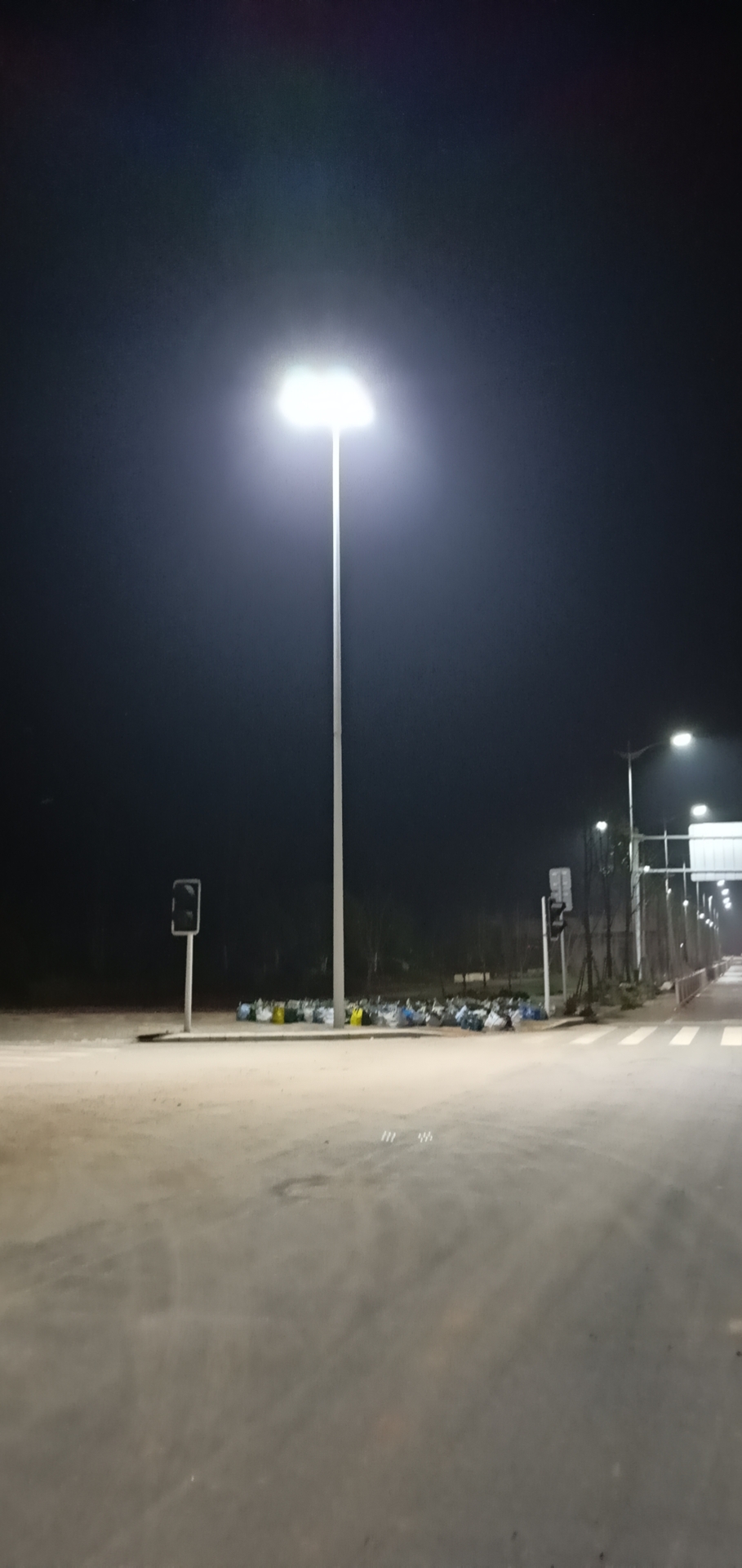 興國縣高鐵西站站前大道2